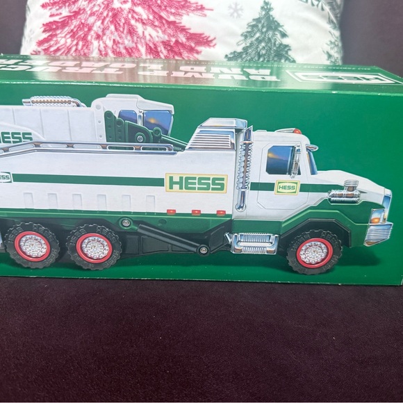 NIB Collectible 2017 Hess Dump Truck and Loader - Picture 3 of 7